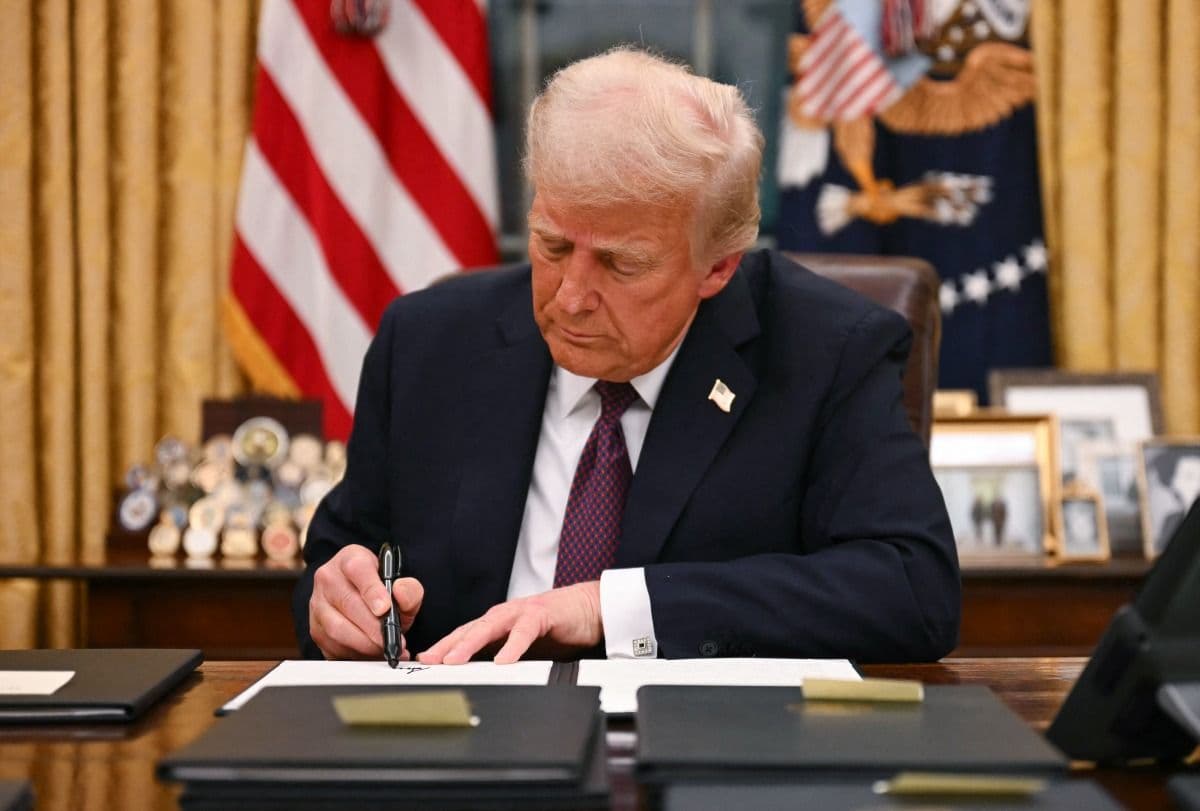 Trump Taps Pro-Crypto Regulator Jonathan Gould to Lead OCC