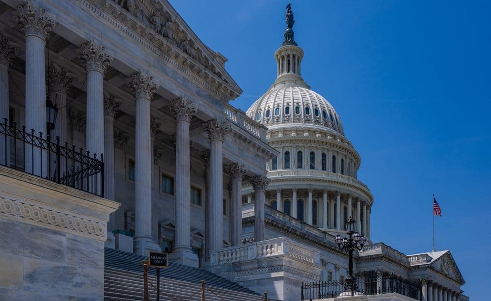 U.S. Senate Moves to Pause Federal Reserve CBDC Plans Until 2030