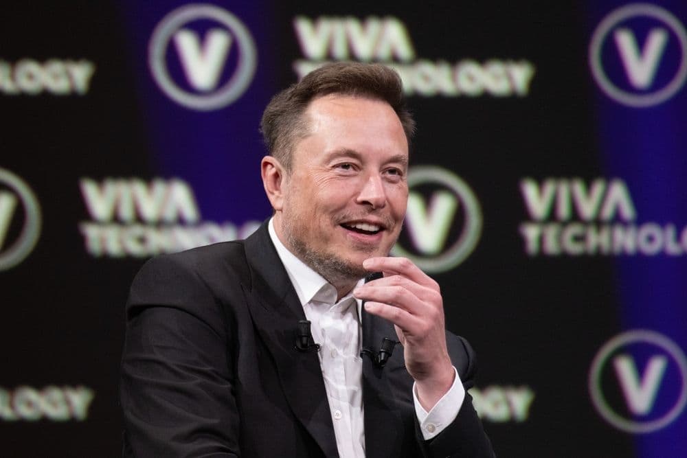 Elon Musk’s xAI Strikes $300M Deal to Embed Grok AI in Telegram