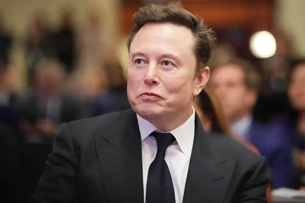 Elon Musk Loses Trillionaire Status as SpaceX Rally Cools After IPO Surge