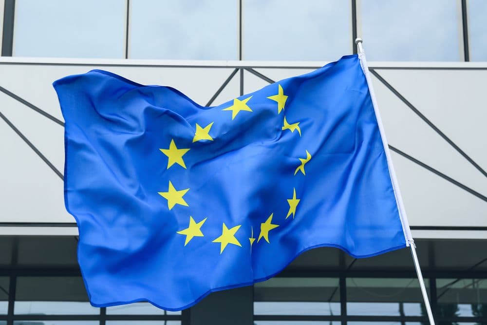 Eu