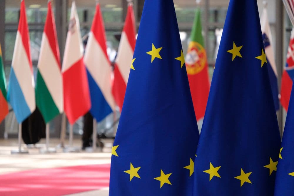EU
