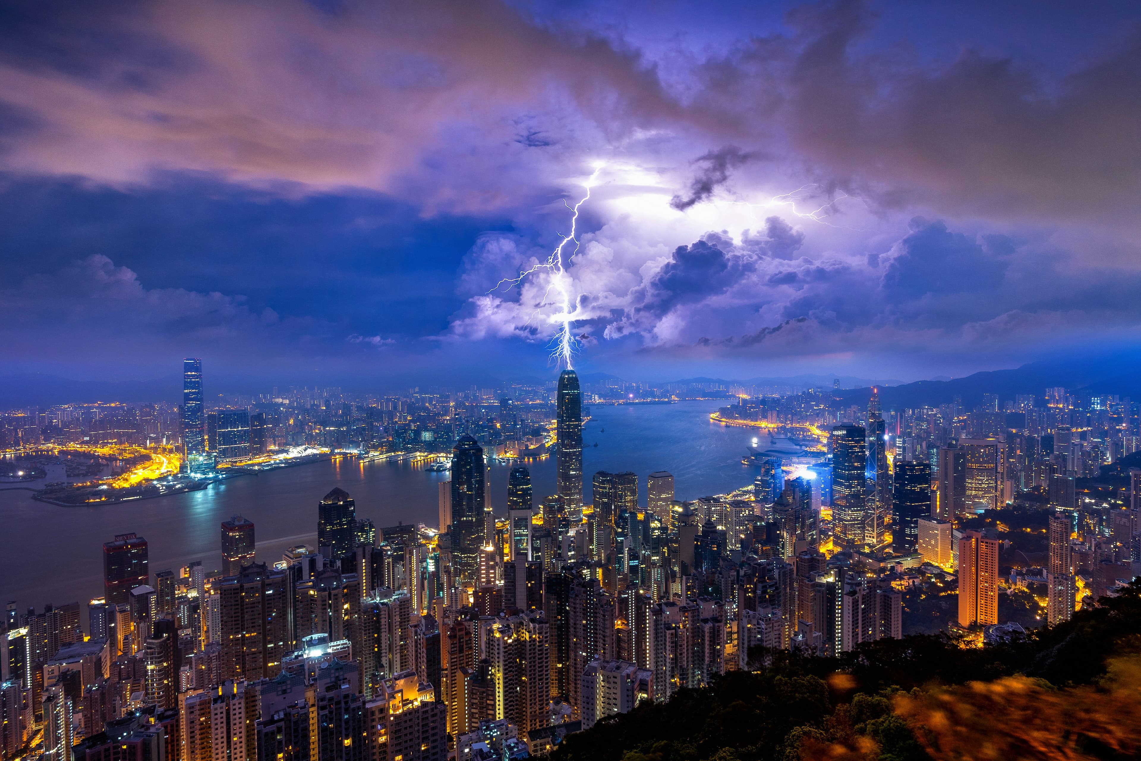 Hong Kong Pilot Backs DigiFT, Chainlink, UBS in Automating Tokenized Funds