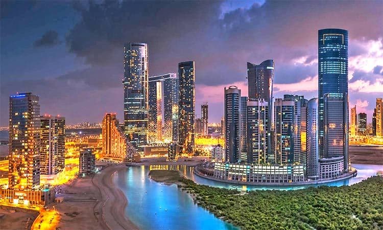 Trump Sends His Crypto Team to Abu Dhabi for Bitcoin Conference