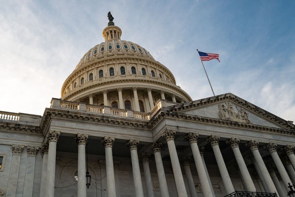Crypto Executives Storm Capitol Hill to Rescue Stalled Stablecoin Bill