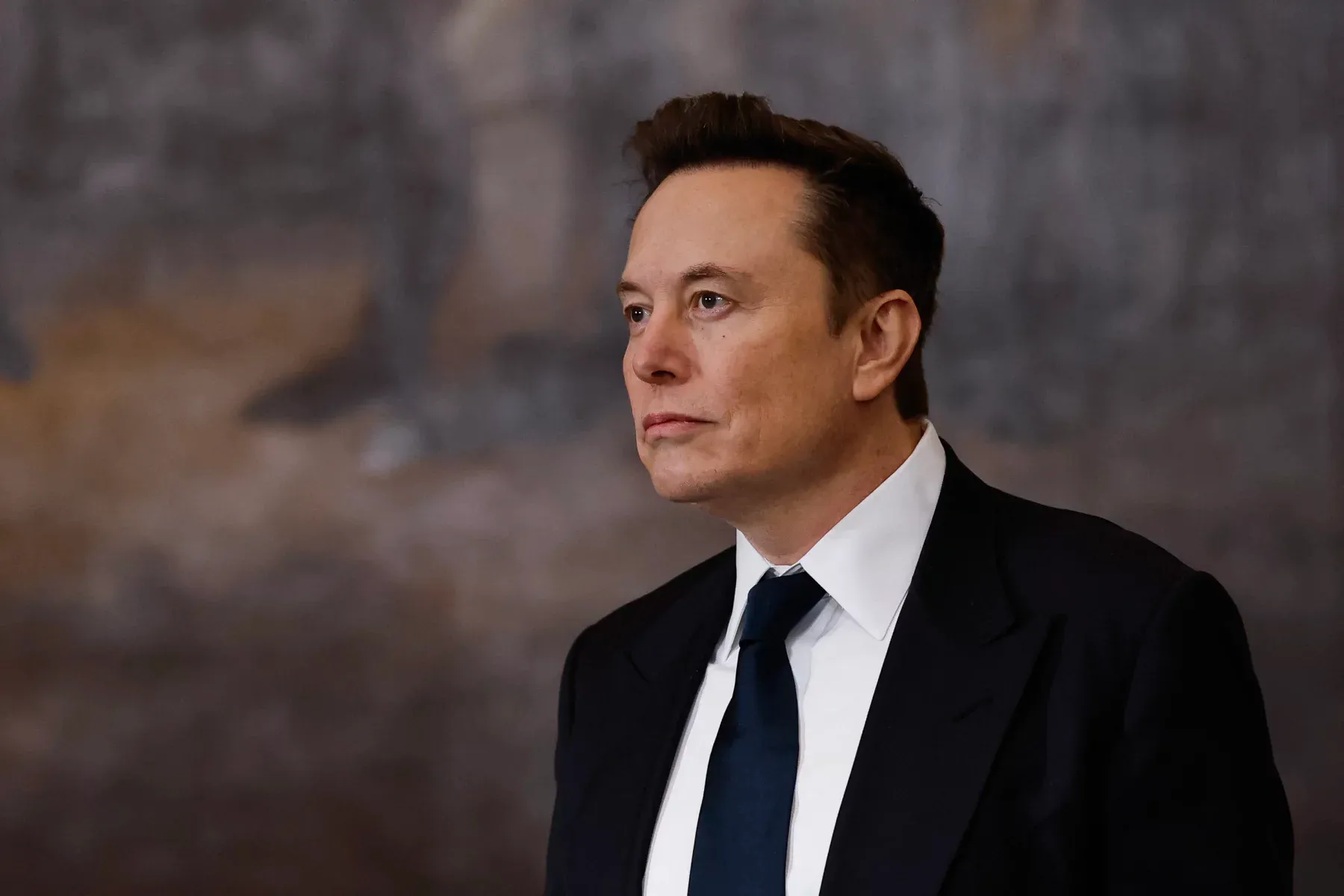 Elon Musk in the Crosshairs: EU Targets X with Billion-Dollar Fine