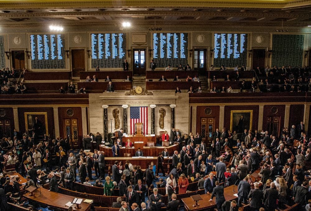 U.S. Senators Push Treasury to Cut Crypto Taxes for U.S. Firms